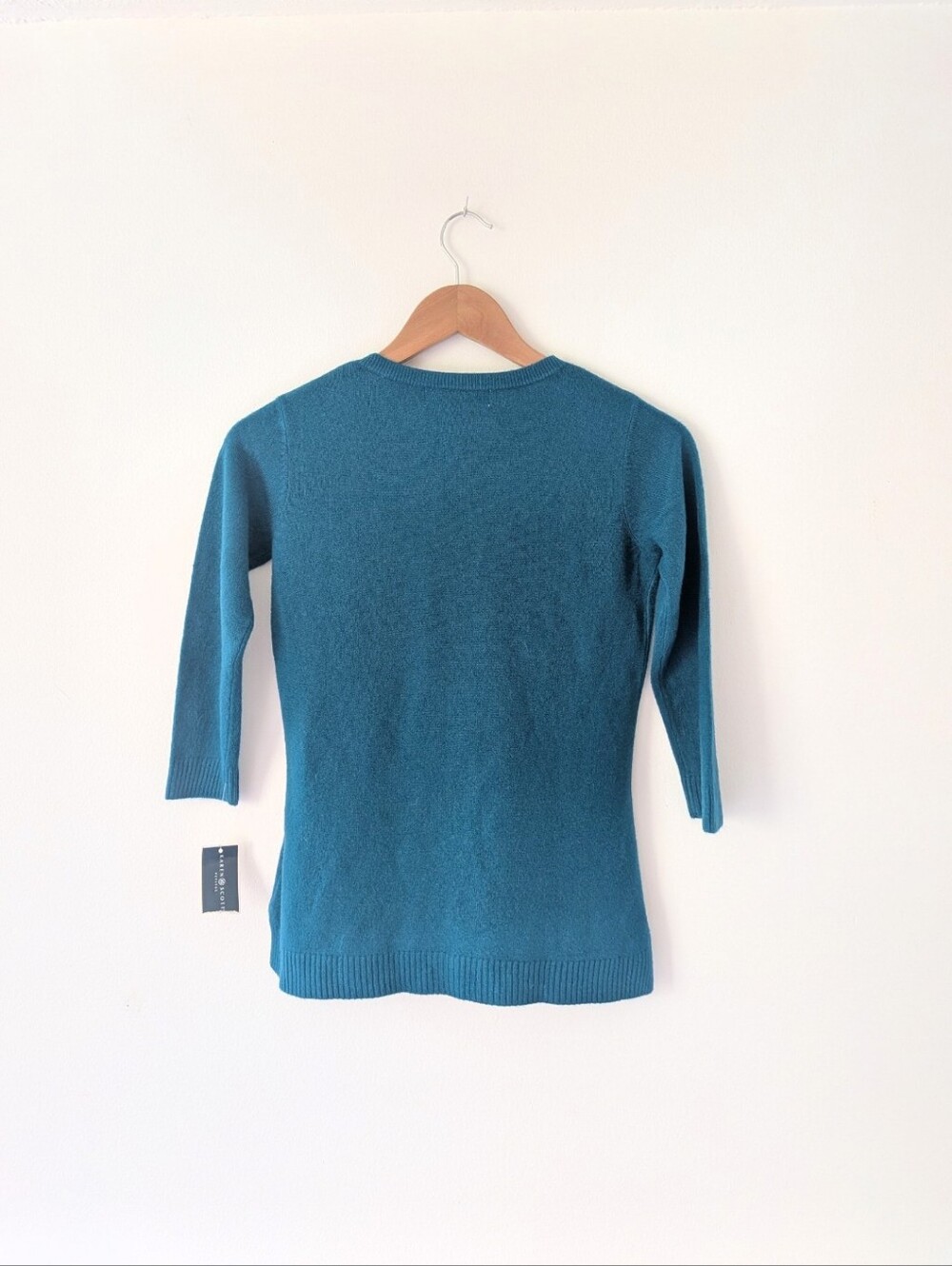 NWT Karen Scott Luxe Soft V-neck Sweater - Picture 7 of 7